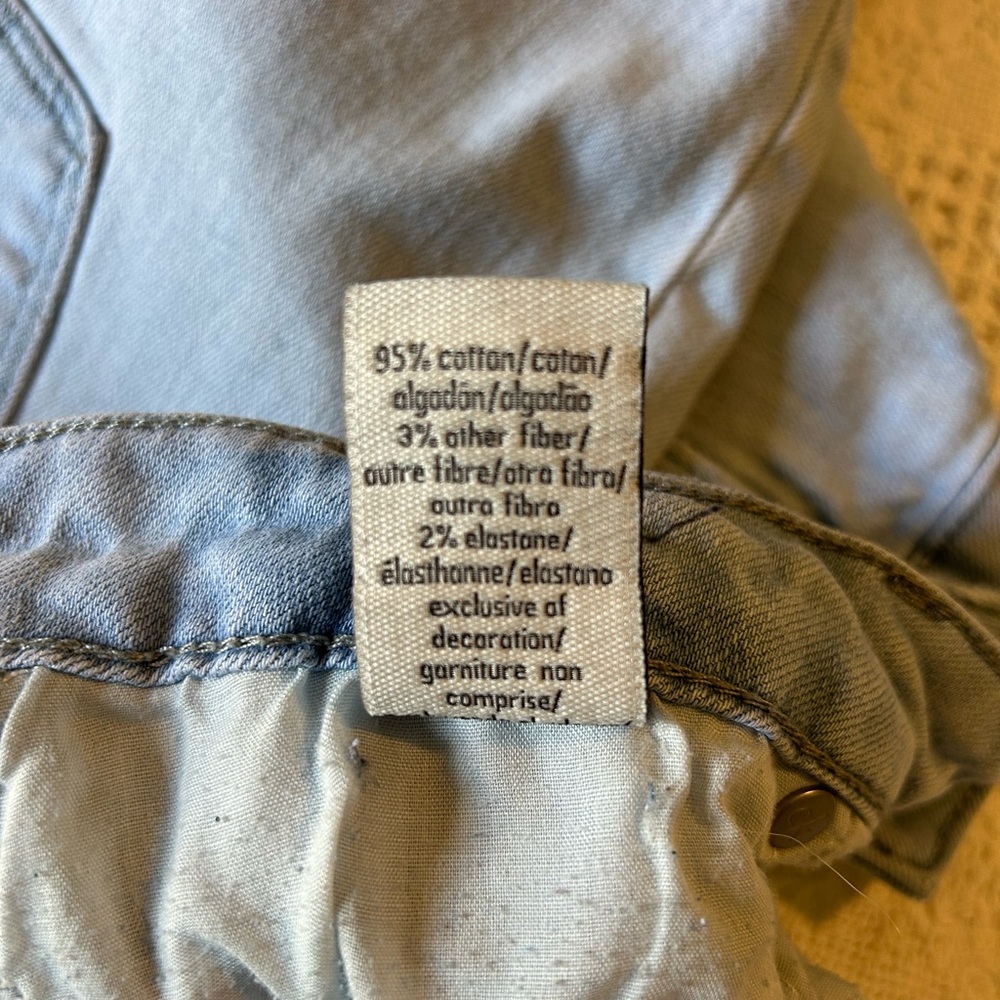 Jeans - Picture 14 of 15